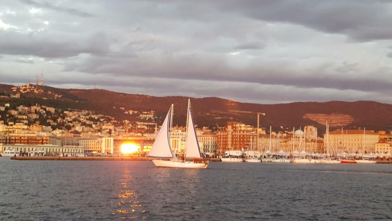 Casa Vacanza Luisa Trieste Bagian luar foto